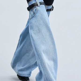 A cover of "fashion" cluster. The owner is zeroogyy. The cluster consists of 66 elements.