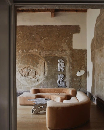 A cover of "Interior" cluster. The owner is toni2006. The cluster consists of 6 elements.