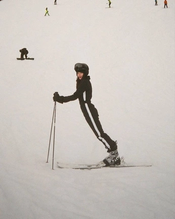 A cover of "Winter" cluster. The owner is blueraspberry. The cluster consists of 24 elements.