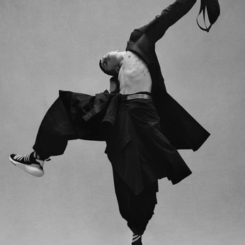 A cover of "dance" cluster. The owner is aezher. The cluster consists of 12 elements.