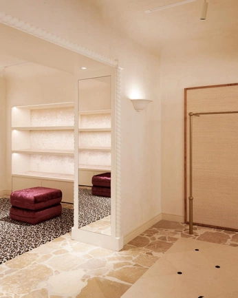 A cover of "interior store" cluster. The owner is alessandraa. The cluster consists of 23 elements.