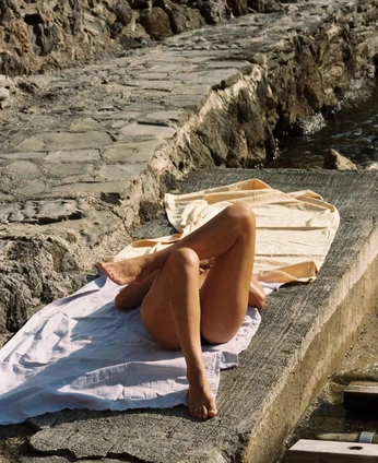 A cover of "photoshoot inspiration" cluster. The owner is sofiyagamazova. The cluster consists of 17 elements.