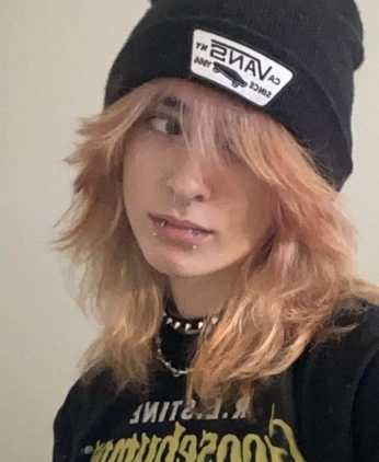 A cover of "S-percy (OC)" cluster. The owner is yintwined. The cluster consists of 26 elements.