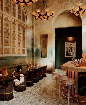 A cover of "wine bar" cluster. The owner is destiny. The cluster consists of 12 elements.