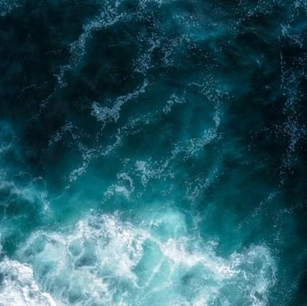 A cover of "Chaos & Order" cluster. The owner is emilyaroha. The cluster consists of 35 elements.