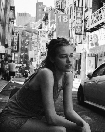 A cover of "*oh to be a model" cluster. The owner is elizaruss. The cluster consists of 21 elements.