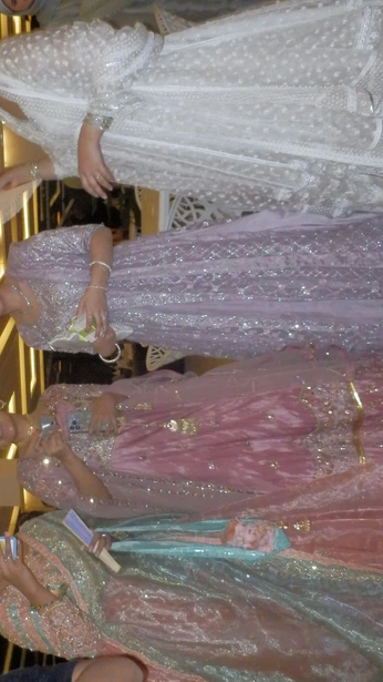 A cover of "fit but make it desi" cluster. The owner is purpa. The cluster consists of 3 elements.