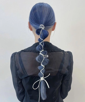 A cover of "HMU" cluster. The owner is ari. The cluster consists of 87 elements.