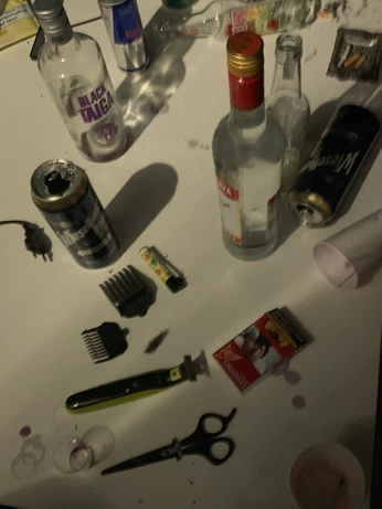 A cover of "messy" cluster. The owner is mayatihtiyas. The cluster consists of 6 elements.