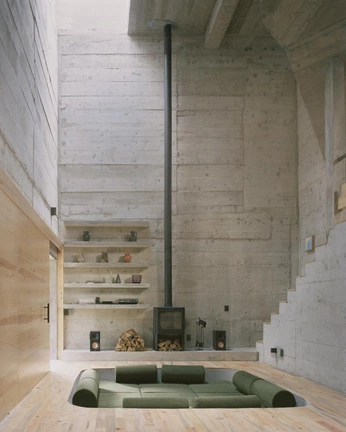 A cover of "VDVM HOUSE" cluster. The owner is victorvieyra. The cluster consists of 14 elements.