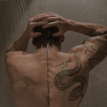 A cover of "oc | alex." cluster. The owner is archvillainess. The cluster consists of 75 elements.