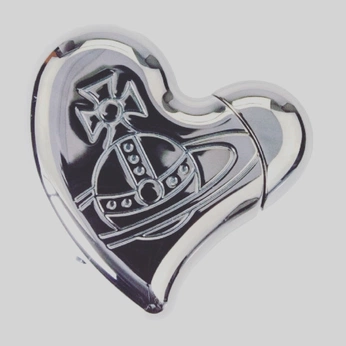 A cover of "деловые шмотки" cluster. The owner is gruppa.kr0vi. The cluster consists of 33 elements.