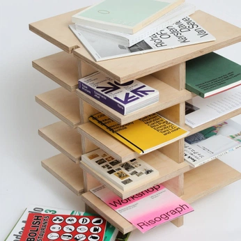 A cover of "living" cluster. The owner is davidhubacher. The cluster consists of 4 elements.