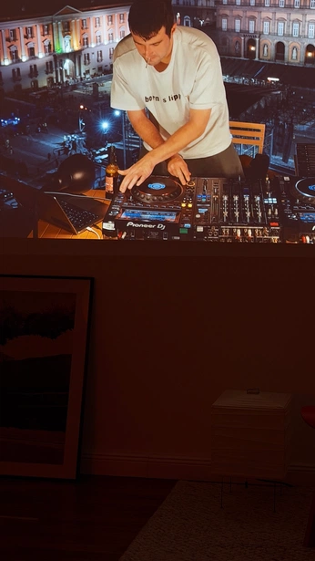 A cover of "Video" cluster. The owner is stallboerger. The cluster consists of 36 elements.