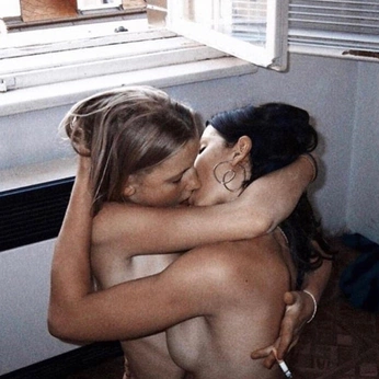 A cover of "Lust Demon" cluster. The owner is bdrobby. The cluster consists of 55 elements.