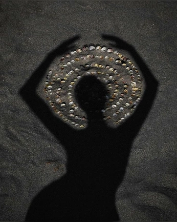 A cover of "YTT" cluster. The owner is resetstudio. The cluster consists of 9 elements.