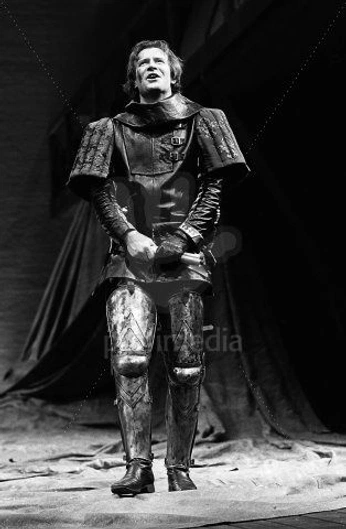 A cover of "of dust armor" cluster. The owner is ashpile. The cluster consists of 24 elements.