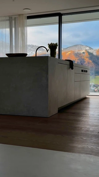 A cover of "Stone cabinets" cluster. The owner is lorenkreiss. The cluster consists of 45 elements.