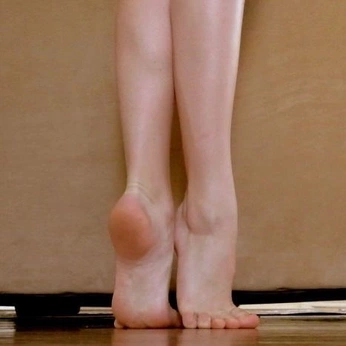 A cover of "feet" cluster. The owner is witchscience. The cluster consists of 12 elements.