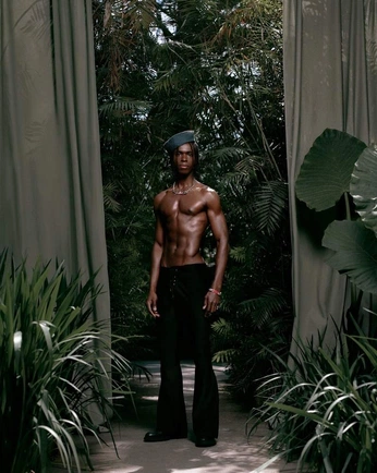 A cover of "culture de l'or" cluster. The owner is bloomingnarciss. The cluster consists of 39 elements.