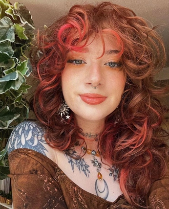 A cover of "Me ✨" cluster. The owner is camillez. The cluster consists of 1 element.