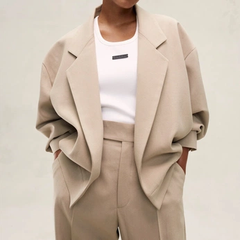 A cover of "vestīment" cluster. The owner is dejavu. The cluster consists of 102 elements.