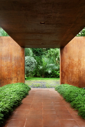 A cover of "scapes" cluster. The owner is paloma01. The cluster consists of 12 elements.