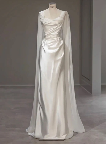 A cover of "suknie ślubne 👰🏻‍♀️" cluster. The owner is kariokej. The cluster consists of 1 element.