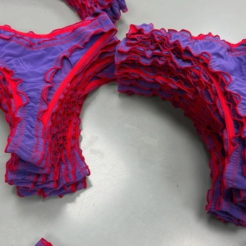 A cover of "Love+War Comp Research" cluster. The owner is truffl. The cluster consists of 80 elements.