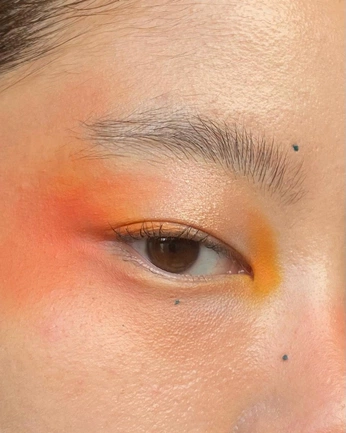 A cover of "Make-up" cluster. The owner is j400x. The cluster consists of 2 elements.