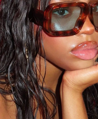 A cover of "Style" cluster. The owner is mackenzielemon. The cluster consists of 9 elements.