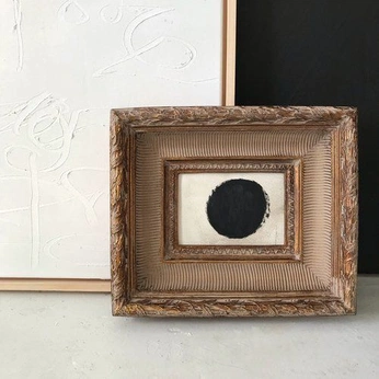 A cover of "art gallery" cluster. The owner is claryfrayy. The cluster consists of 6 elements.