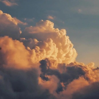 A cover of "Head in the clouds" cluster. The owner is raeintheclouds. The cluster consists of 9 elements.