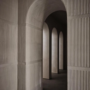 A cover of "Arch" cluster. The owner is britt01. The cluster consists of 3 elements.