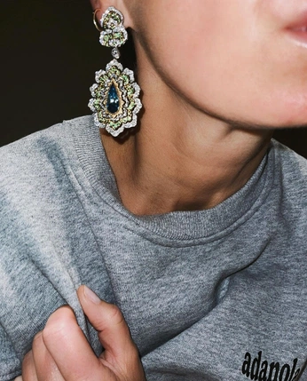 A cover of "Jewelry" cluster. The owner is natashamehta. The cluster consists of 27 elements.