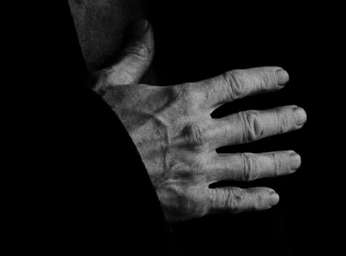 A cover of "Outstanding art" cluster. The owner is jointsbymicah. The cluster description is "What I like". The cluster consists of 68 elements.