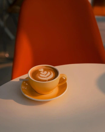 A cover of "Holiday in" cluster. The owner is bilyhm. The cluster consists of 35 elements.