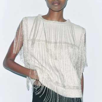 A cover of "marquita wears clothes" cluster. The owner is victoriamm. The cluster consists of 7 elements.