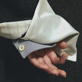 A cover of "Handsome" cluster. The owner is rhapsodist. The cluster description is "A singular strain of aestheticism (mine)". The cluster consists of 143 elements.