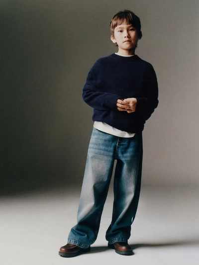 An Instagram carousel post added by frankiessurf on Jan 13, 2025. The author is @zarakids.