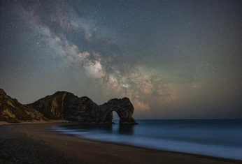 A cover of "Zoom backgrounds" cluster. The owner is graceboda. The cluster consists of 1 element.