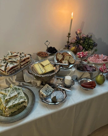 A cover of "Grazing table" cluster. The owner is gabrielasv22. The cluster consists of 1 element.