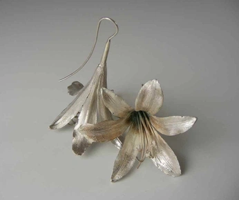 A cover of "062: Jewellry" cluster. The owner is cozmoz. The cluster consists of 1 element.