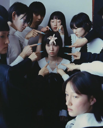 A cover of "choigunseok style" cluster. The owner is mevsie. The cluster consists of 4 elements.