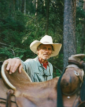 A cover of "cowboy" cluster. The owner is adelineb. The cluster consists of 2 elements.