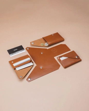 A cover of "LEO GEORGE" cluster. The owner is kylebardo. The cluster consists of 204 elements.