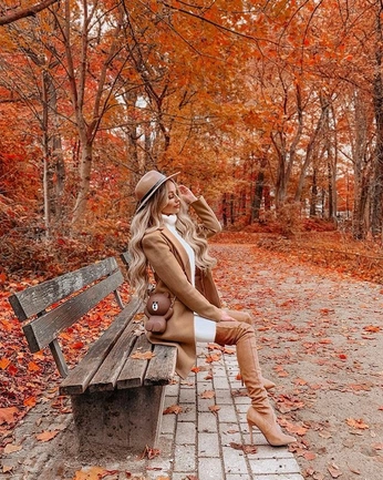 A cover of "Urban fall photoshoot" cluster. The owner is rafikzellagui. The cluster consists of 11 elements.