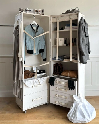 A cover of "trunk" cluster. The owner is materiastudio. The cluster consists of 5 elements.