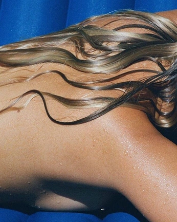 A cover of "Beachin & poolin" cluster. The owner is sunnysammy. The cluster consists of 6 elements.