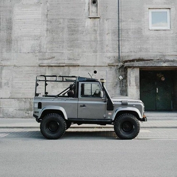 A cover of "Artifacts" cluster. The owner is jaume. The cluster consists of 48 elements.